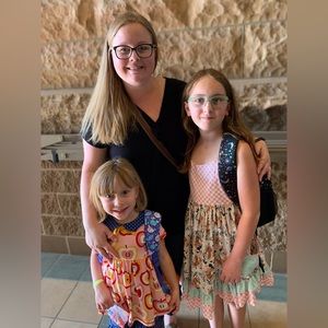 Meet your Posher, Amber